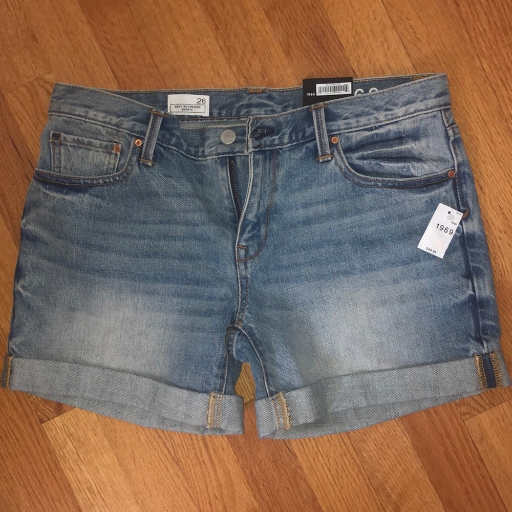 GAP BOYFRIEND JEAN SHORT